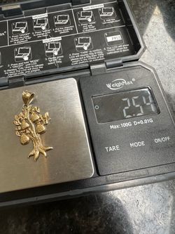 10k Pendant