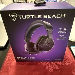 Turtle Beach Bluetooth Headphones with mic