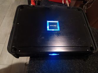 Alpine PDX F4 4 Channel Amp Has All Plugs But 2 Them Of Speakers $180