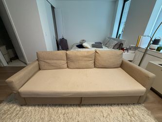 Sleeper Sofa / Sofa Bed