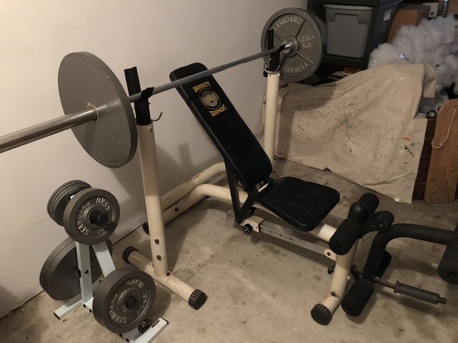 Weight Bench w/ 250lbs in Weights