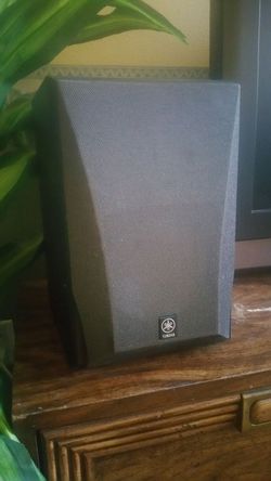 JBL 2way Bookshelf Speakers