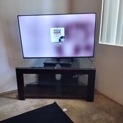 Hisense Roku Smart TV And heavy table 