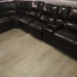 SECTIONAL GENUINE LEATHER RECLINER ELECTRIC BLACK COLOR.. DELIVERY SERVICE AVAILABLE 🚚💥🚚