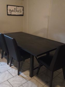 Large Modern Dining table and 6 chairs