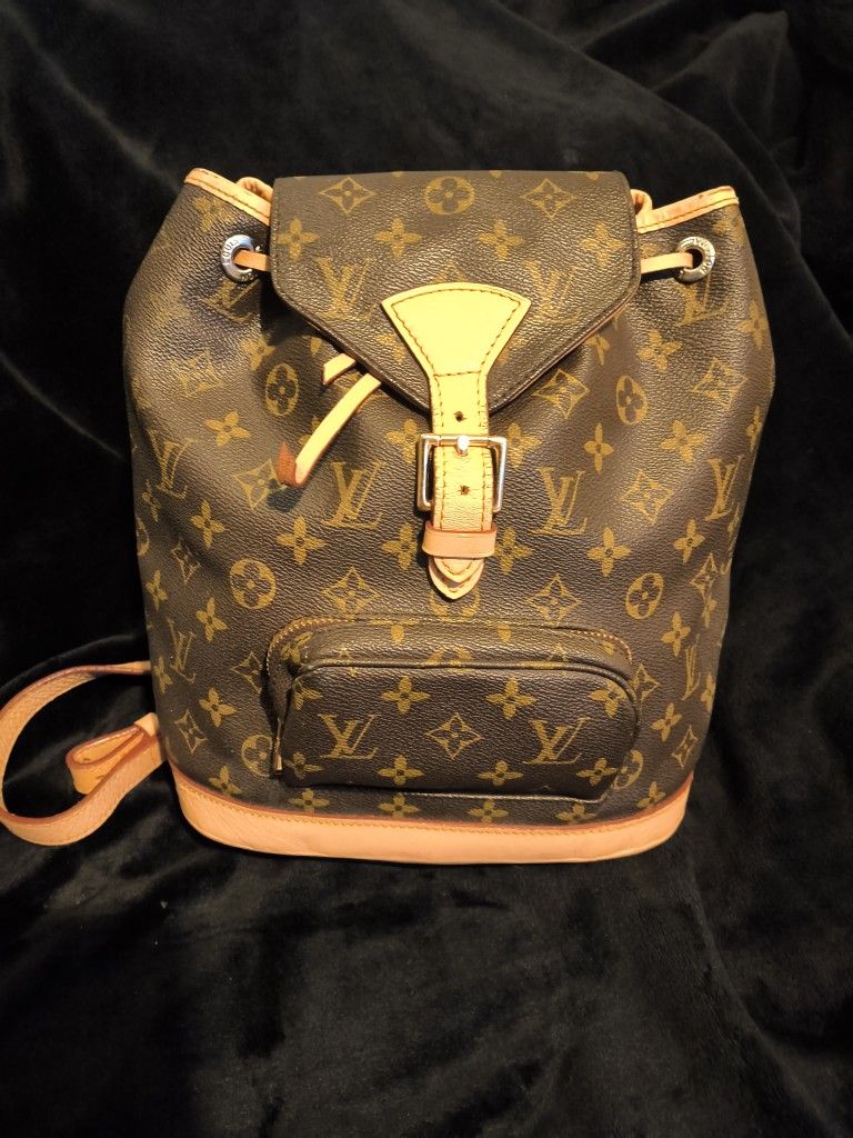 Authentic Louis Vuitton Montsouris MM backpack