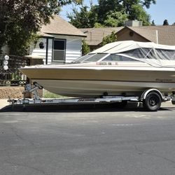 Bayliner Boat 