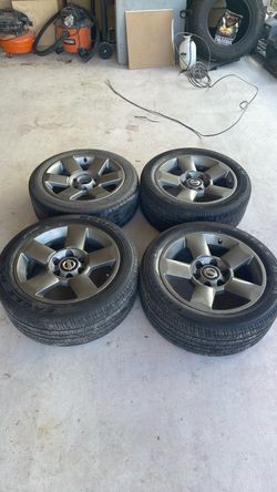 Nissan Hardbody D21 rims