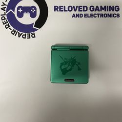 Rayquaza Game boy Advance SP - In Amazing Condition - For Sale Or Trade