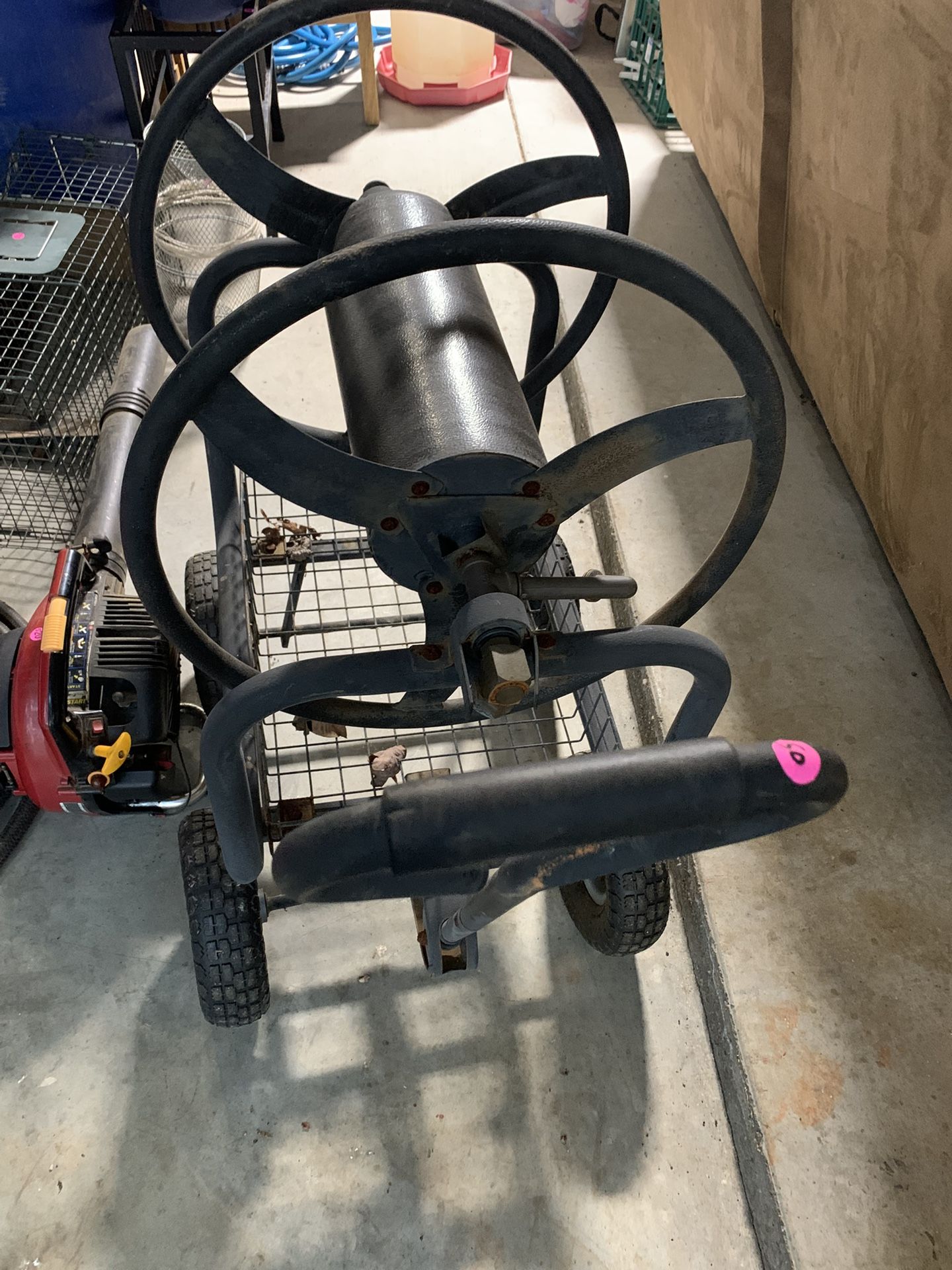 Hose Reel.