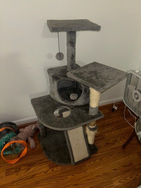 Medium Cat Scratching Post