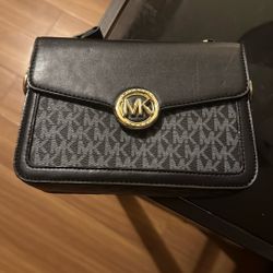 Michael Kors Purse 