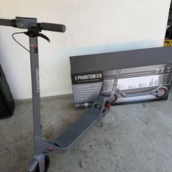 Used Like New Electric Scooter Comes With Charger 