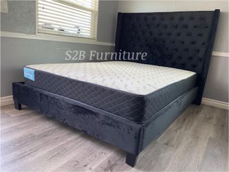 Queen Size Black Tufted Bed W Orthopedic Mattress 