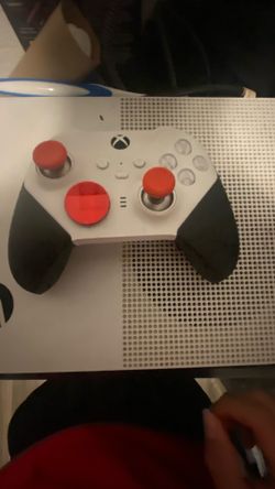 Xbox Pro Controller Comes With New Attachments