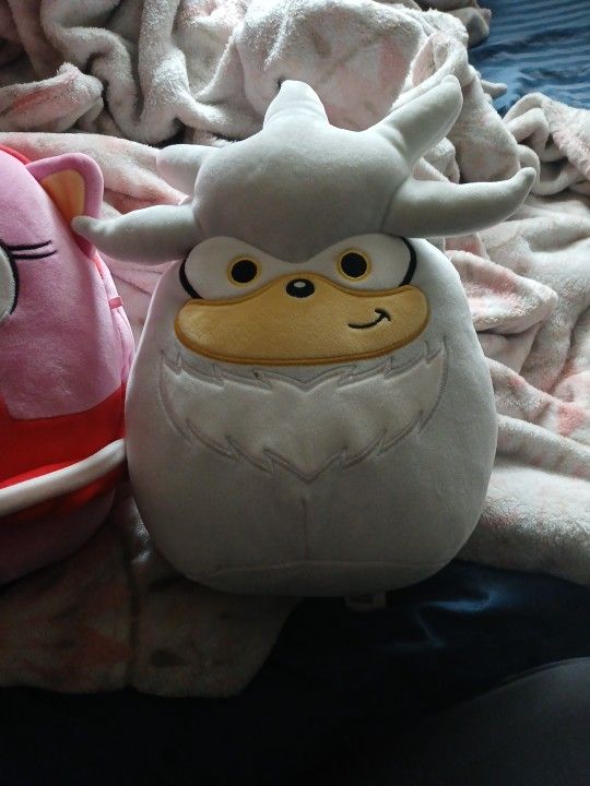 Silver And Rose Marshmallow Plushie