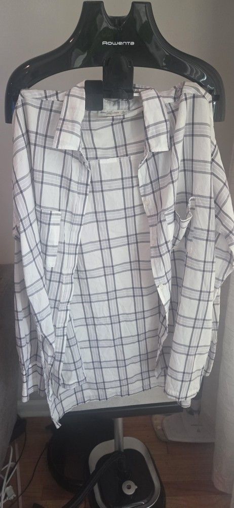 Abercrombie & Fitch Woman's Flannel Blouse