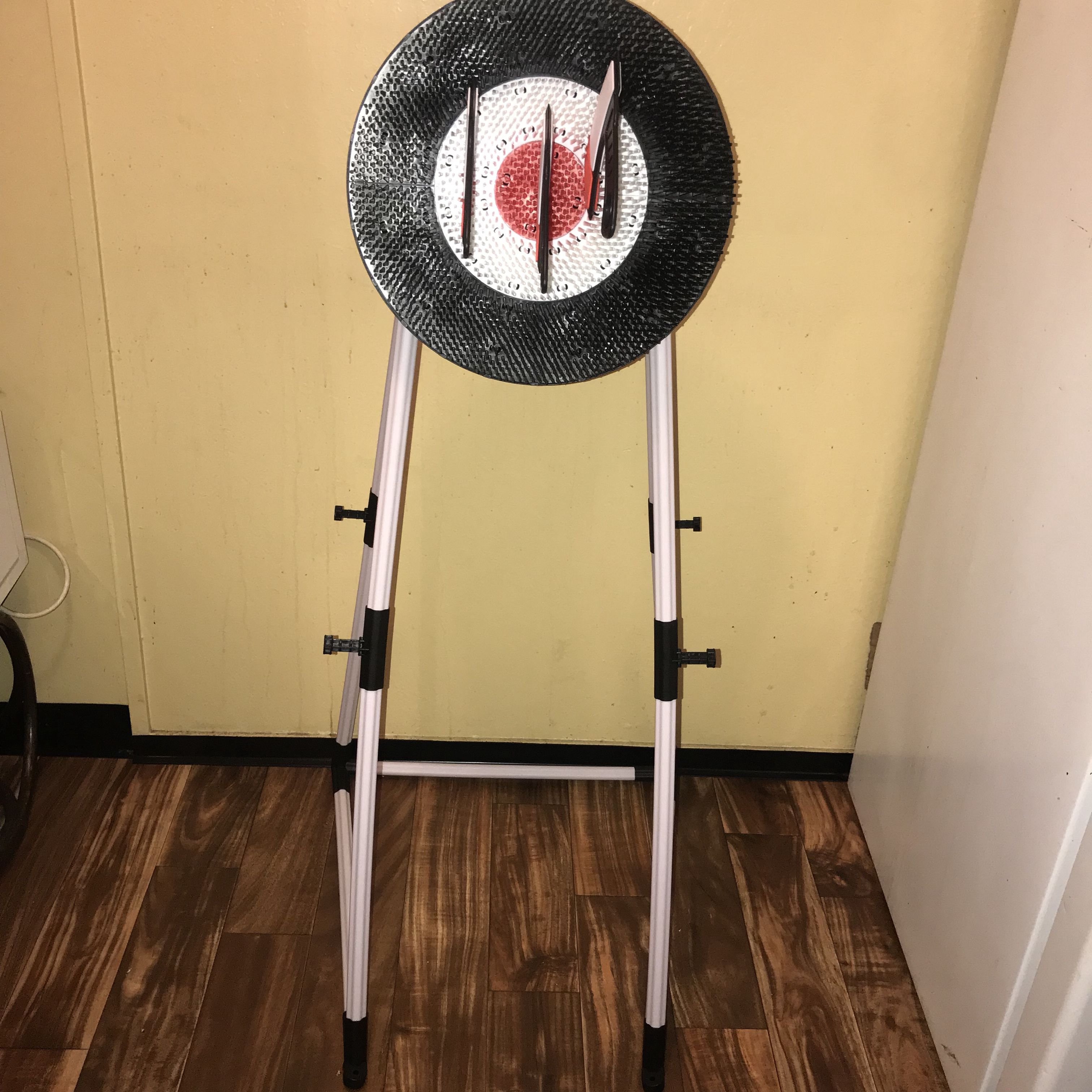 AxeThrowing Game For Kids And Adults 