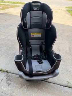 Graco Extend2Fit Convertible Car Seat – Great Condition