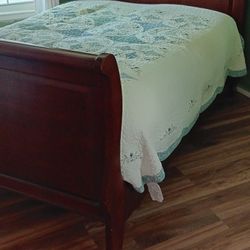 Full Bedroom Suit & Twin Bed