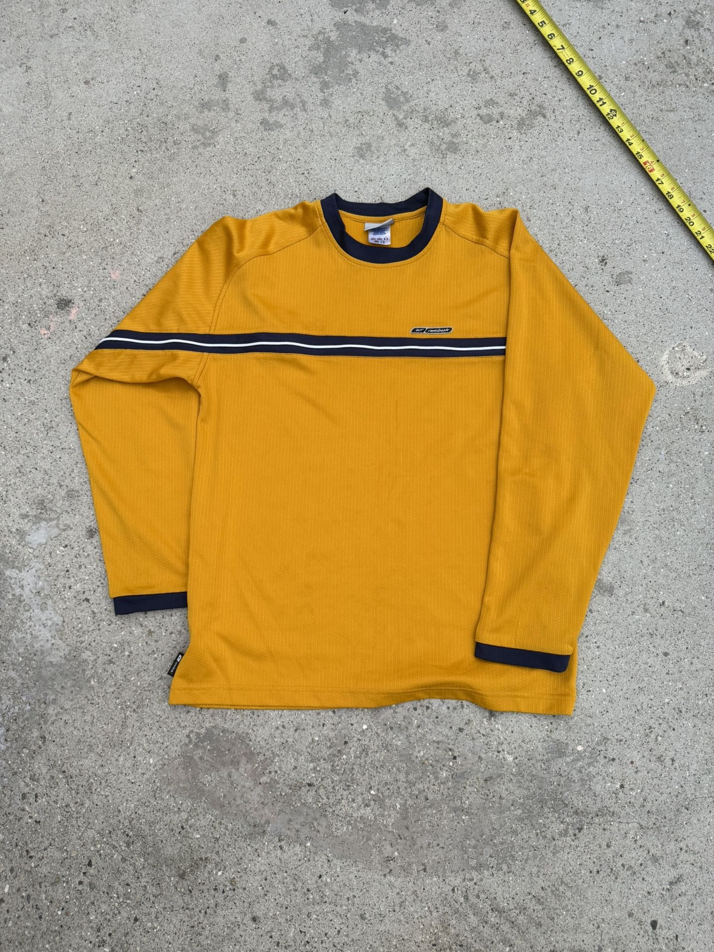 Yellow and black Reebok long sleeve shirt streetwear size Large