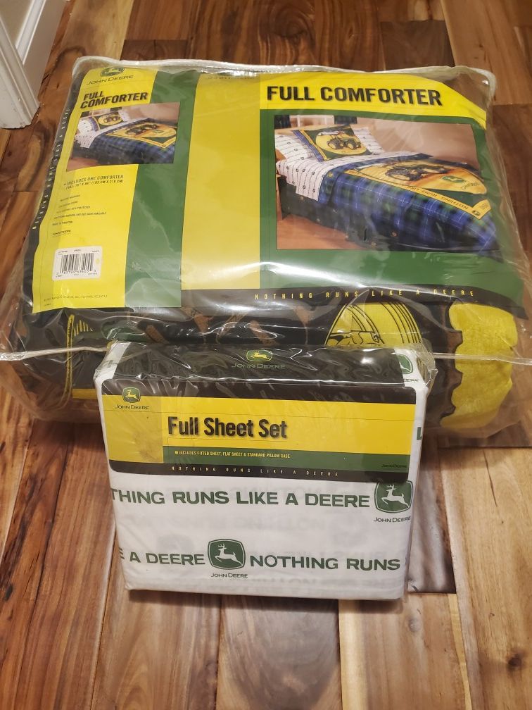 New John Deere Comforter & sheet set, Full size ,Great Christmas gift