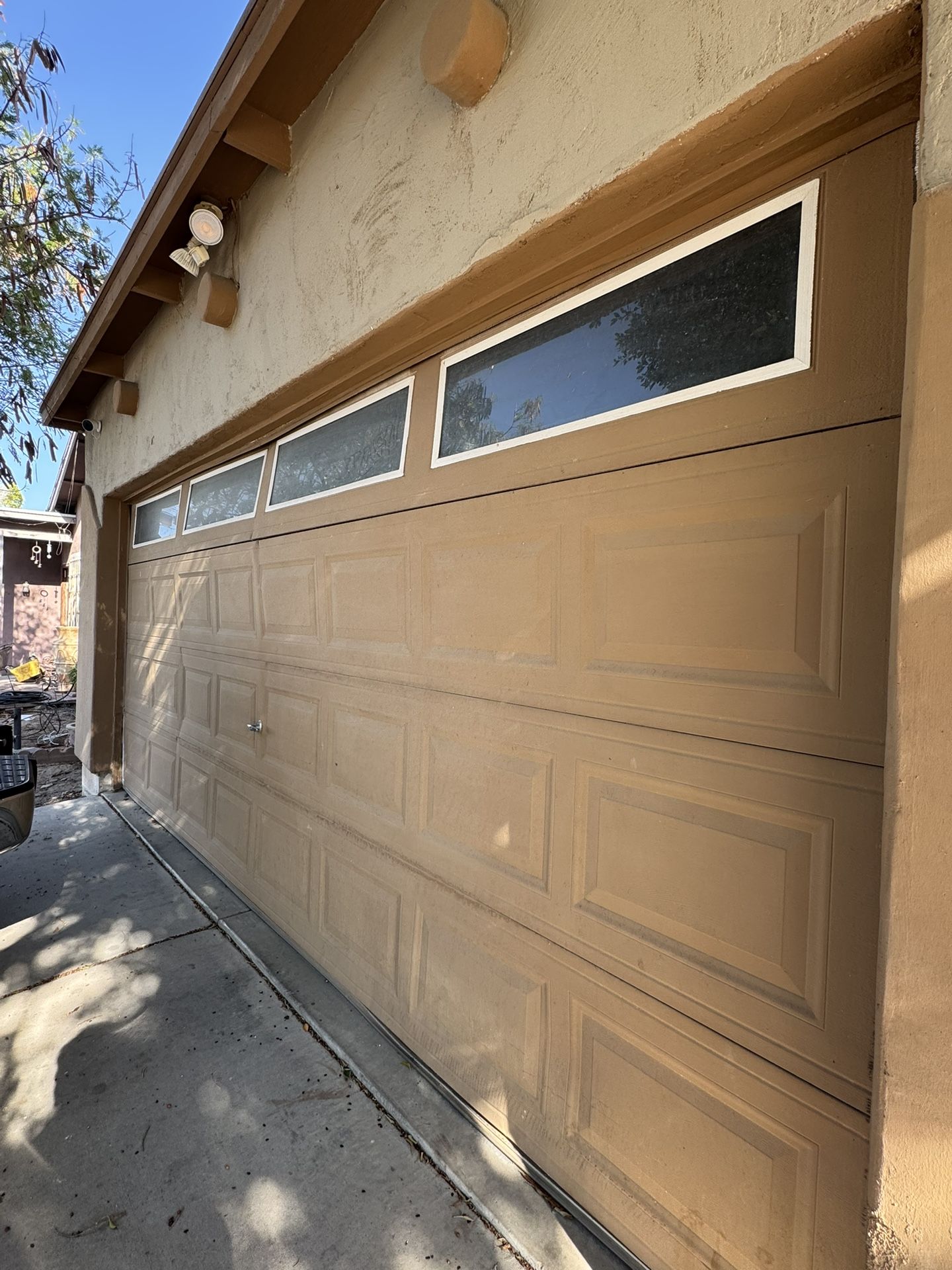 GARAGE