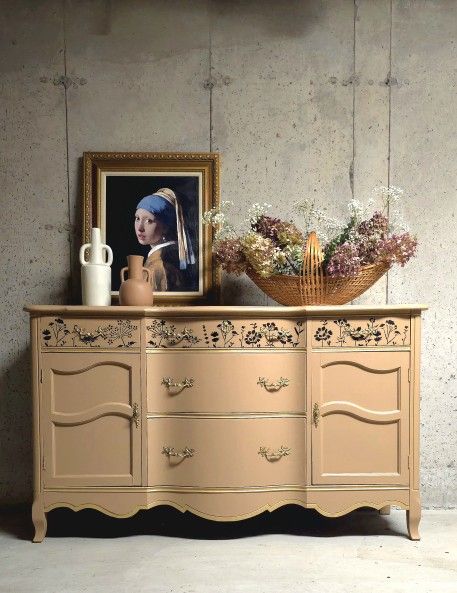 Elegant vintage French Provincial dresser