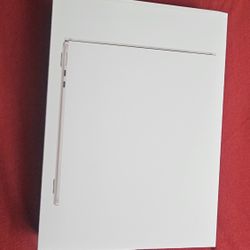 Apple - MacBook Air 13-inch Laptop - Apple M2 chip 