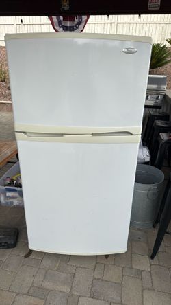 Whirlpool gold refrigerator