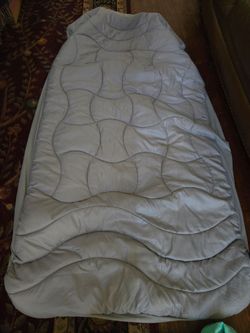 Mattress topper, fitted sheet, flat sheet, 1 pillow case ( standard - new)
