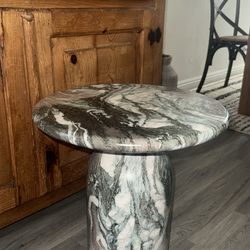 End table