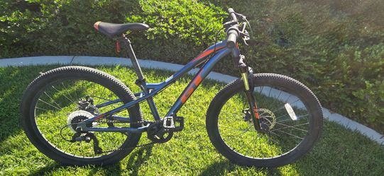 GT youth mountain bike