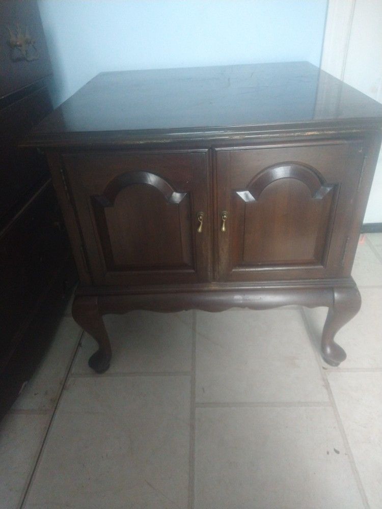 Vintage Mahogany End Table