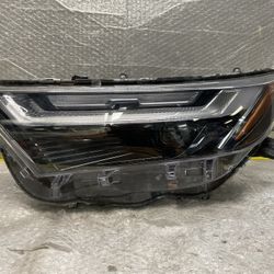  2022-2024 Toyota Rav4 Headlight Left side