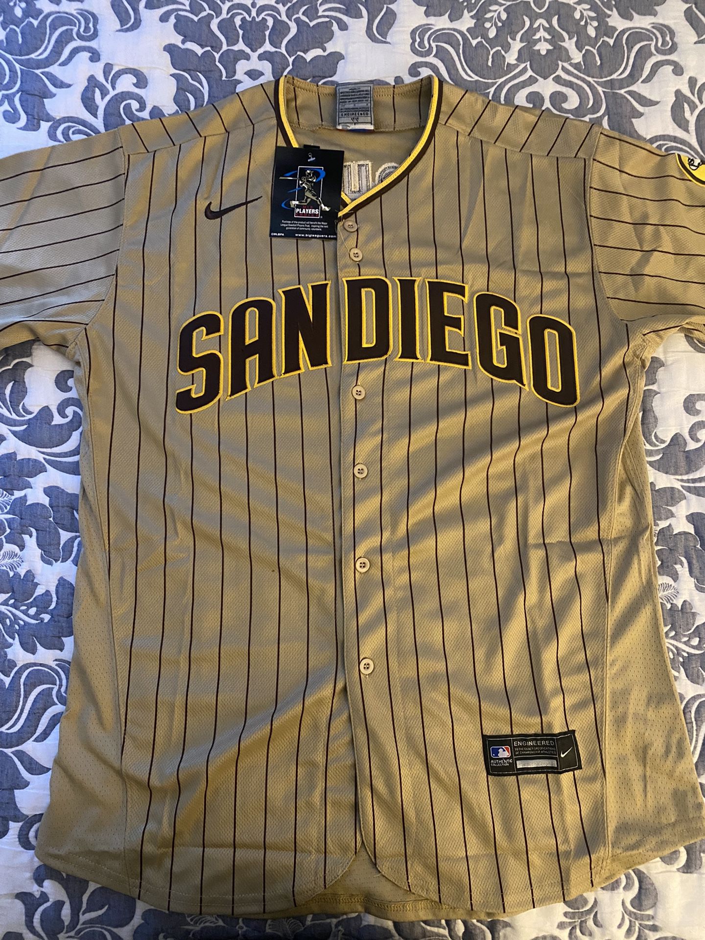 San Diego Padres Manny Machado Jersey In Large for Sale in