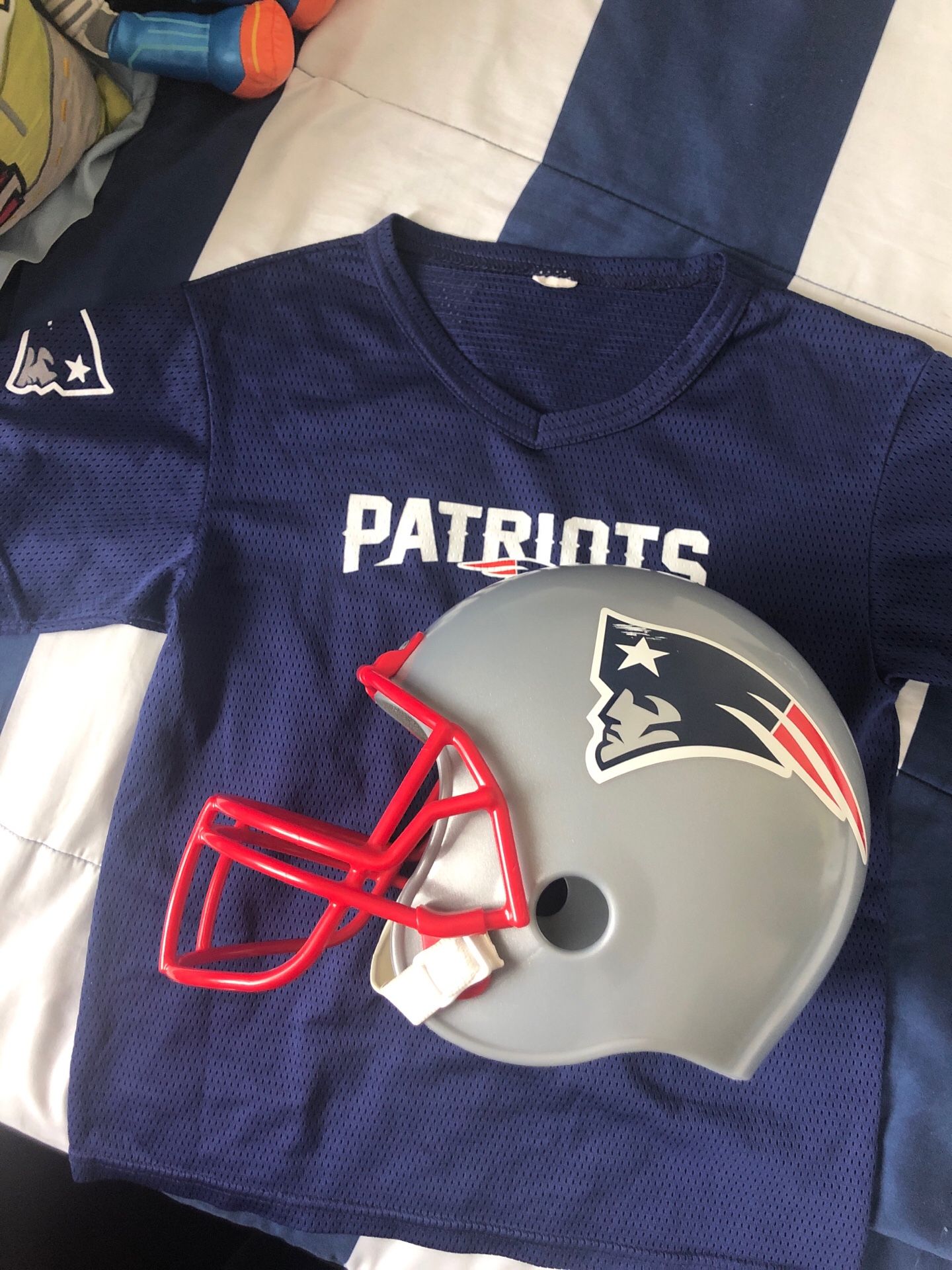 Kids Patriots Helmet and Jersey