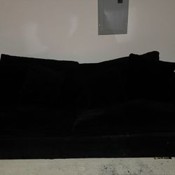 Free Couch Pick Up In Buda 