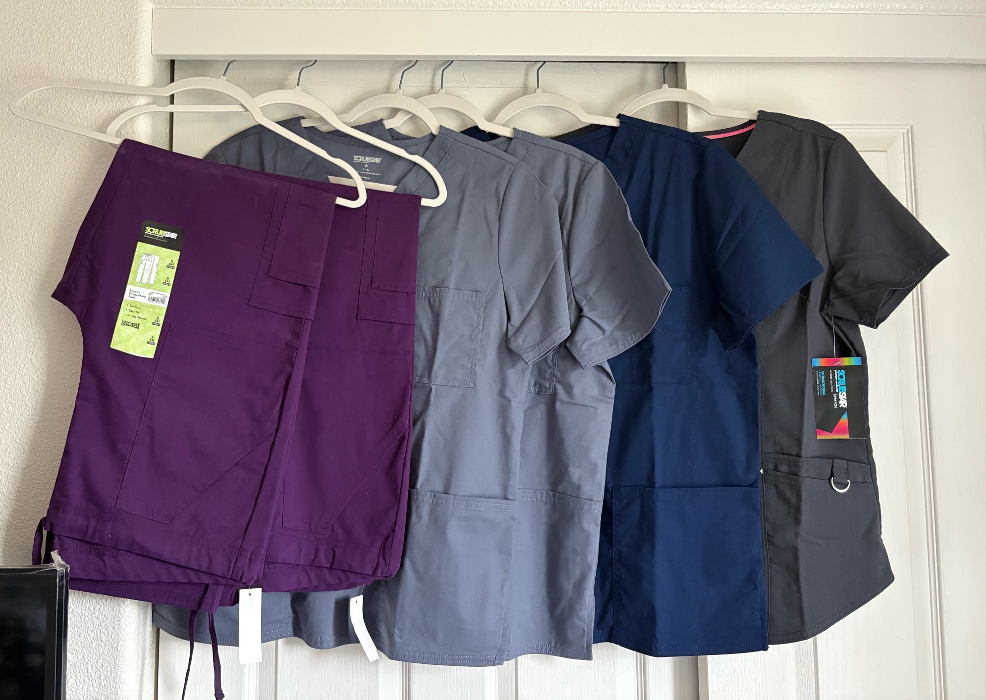Scrubs women’s small