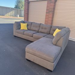  really Nice Grey Sectional Couch