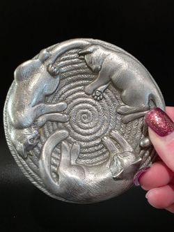 Vintage EBJ Fine Pewter Lazy Cats Cat Trinket Dish 3.75" Signed Art Braided Rug