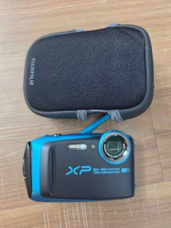 Fujifilm FinePix XP120 Waterproof Digital Camera – Blue + CaseFujifilm FinePix XP120 Waterproof Digital Camera