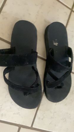 Women’s sandals 7