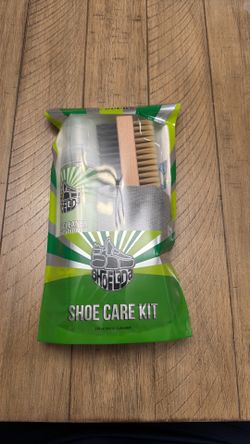 Shoelada shoe care shoe cleaner
