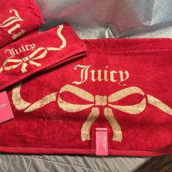 NWT Juicy Couture Towel Set