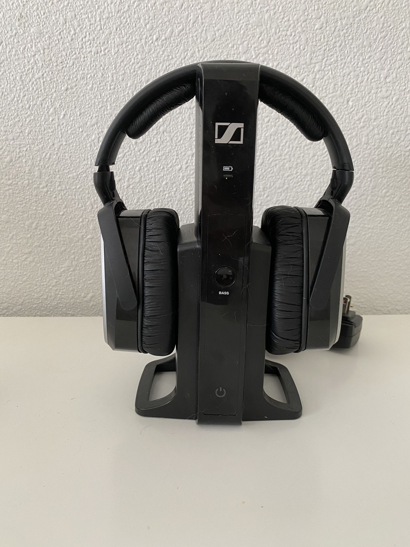 Headphones- (Sennheiser)