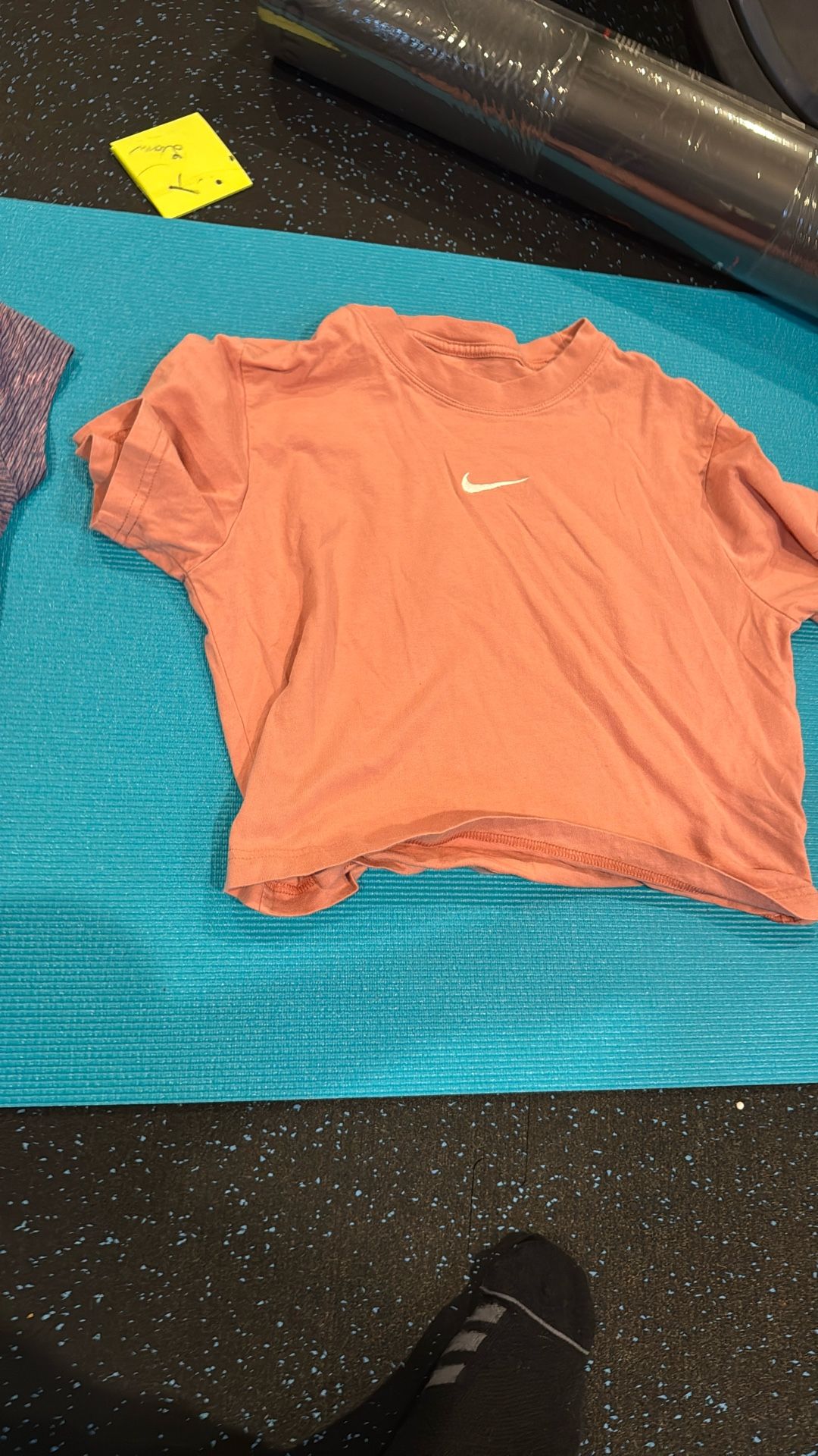 Nike crop top good condition