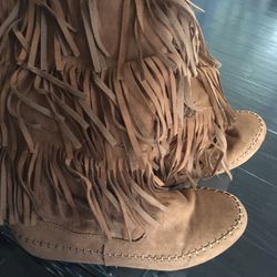 Suede Fringe Boots. Size 8 1/2. Great Shape. 