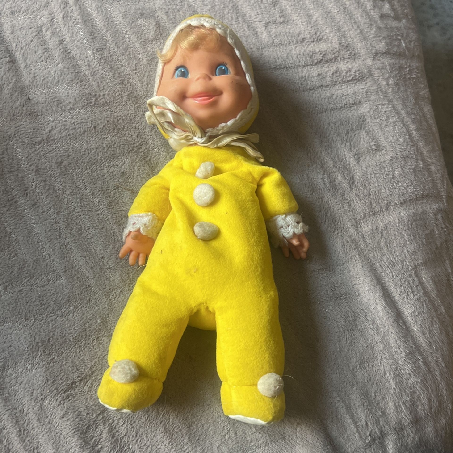 Vintage 1970 Mattel Yellow Booful Baby Beans Baby Doll Bean Bag