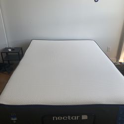 Nectar full size mattress + automatic bed frame 
